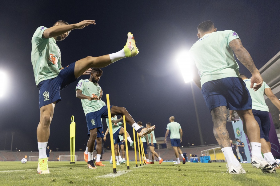 Treino da Seleção Brasileira no centro de treinamento em Doha. Everton Ribeiro