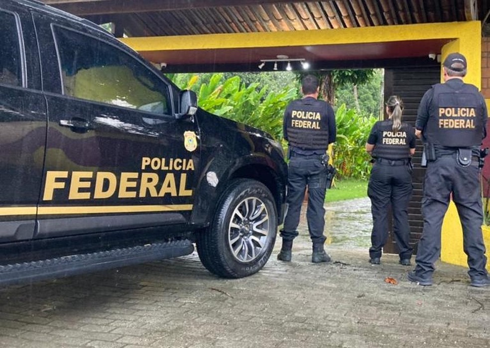 Também foram cumpridos mandados de busca e apreensão — Foto: Ascom PF