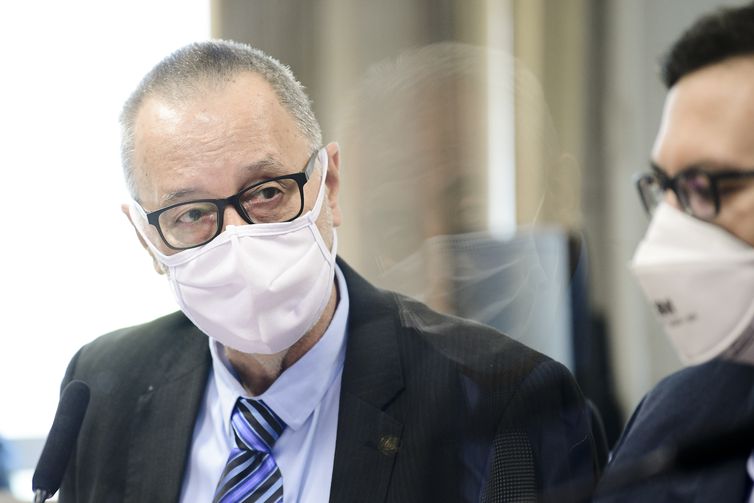 Comissão Parlamentar de Inquérito da Pandemia (CPIPANDEMIA) realiza oitiva de beneficiário e de ex-médico da Prevent Senior. A operadora de saúde é acusada de ocultar mortes de pacientes por Covid-19 e de pressionar médicos a prescreverem