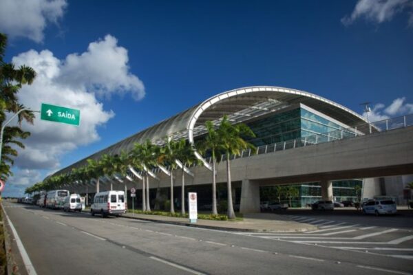 Polícia Federal prende no aeroporto de Natal homem procurado pela Justiça da Paraíba
