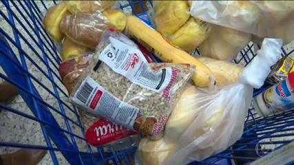 Consumidor sente no bolso a informa que está acima da meta do Banco Central